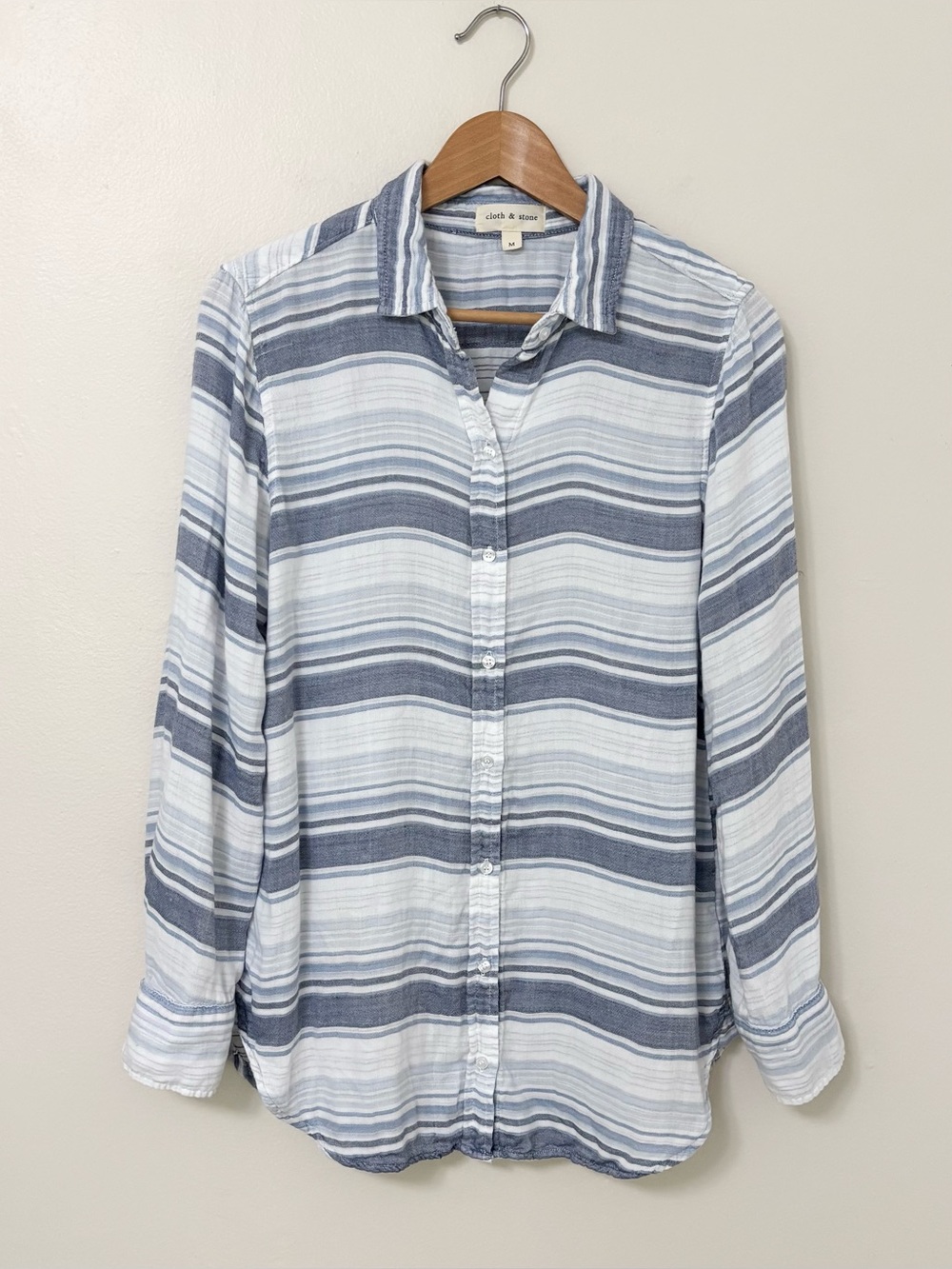 Cloth & Stone Striped Button Down Shirt Size M Blue White